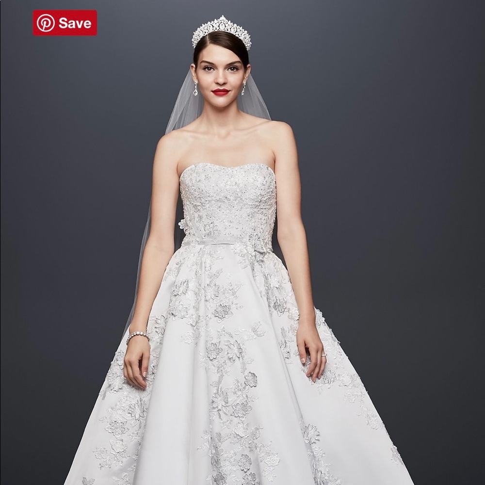 OLEG CASSINI 3-D FLORAL SATIN WEDDING DRESS